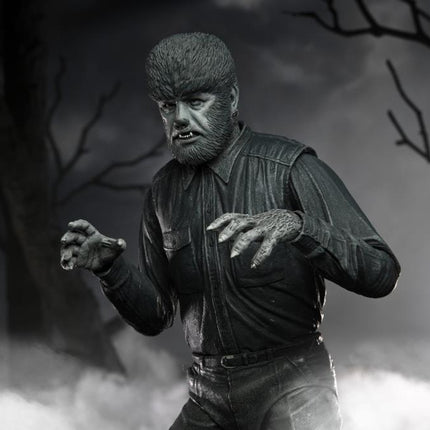 Universal Monsters Ultimate Wolf Man (Black and White)