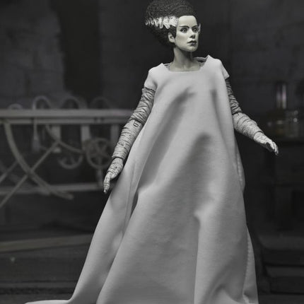 Universal Monsters Ultimate Bride of Frankenstein (Black & White)